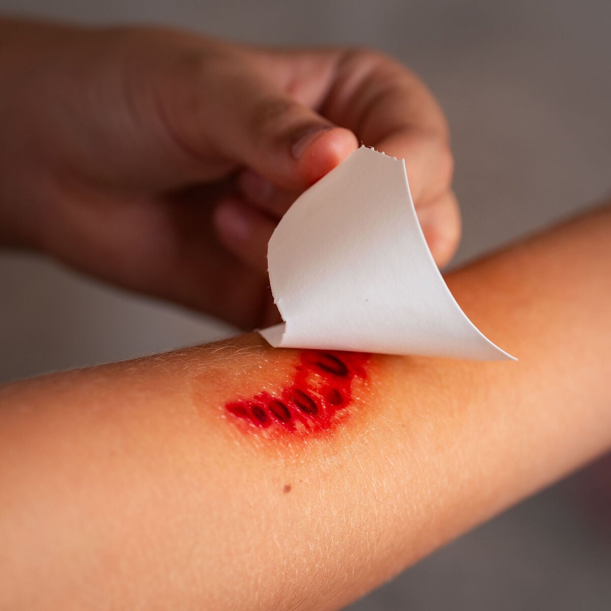 Legami Abziehtattoos für Gesicht und Körper - Narben - Halloween