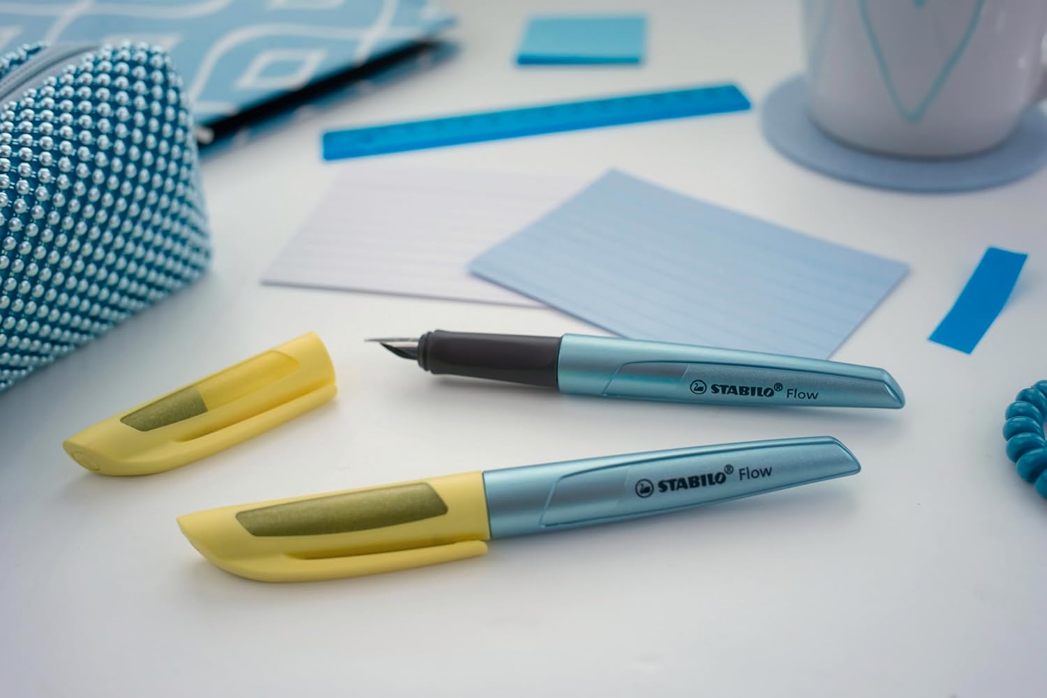 STABILO Füller Flow ACTIVE - Feder M, inkl. Patrone, Farbe: metallic blau/gelb